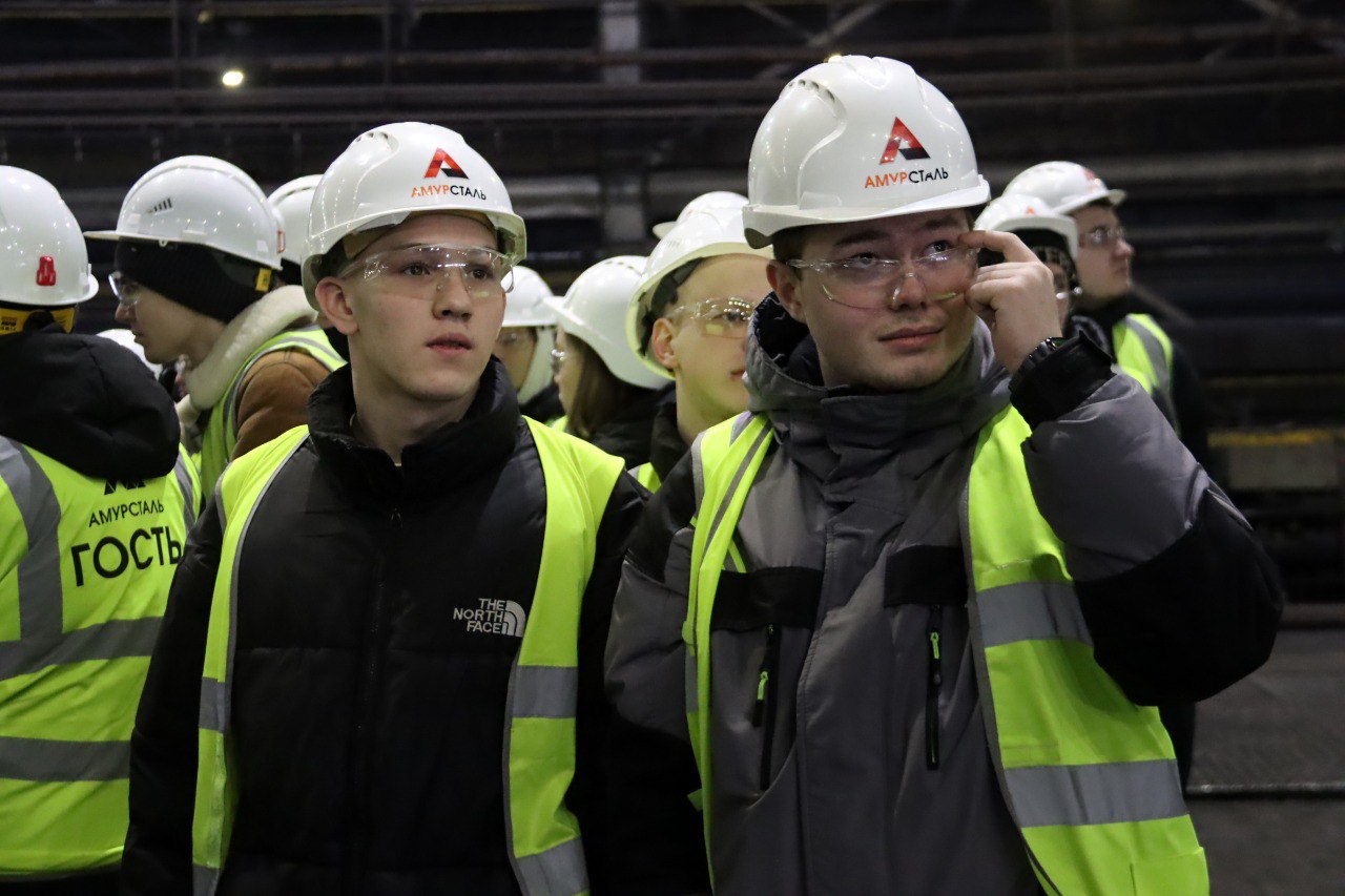 Экскурсия для будущих электромонтеров